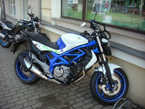 DSCI0001